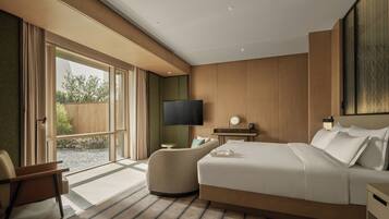 In-room safe, laptop workspace, blackout curtains, iron/ironing board