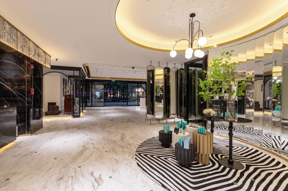 XANA Deluxe International Hotel Dongshankou Metro Station Branch