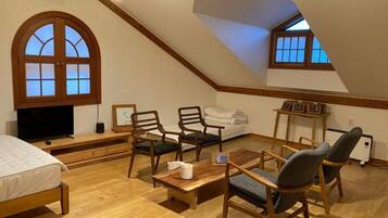 Soundproofing, free WiFi