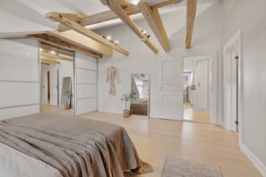 2 chambres, bureau, Wi-Fi gratuit, draps fournis