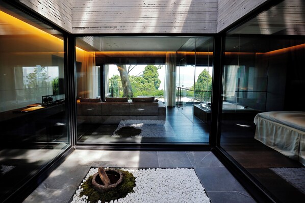 Garden view - HOTEL BIACLYN HAKODATE (Hakodate)