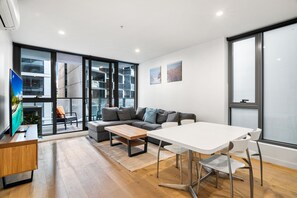 Interior - Bright 2-Bed Flat with Cityside Charm (South Yarra)