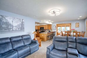 Smart TV, DVD player, offices