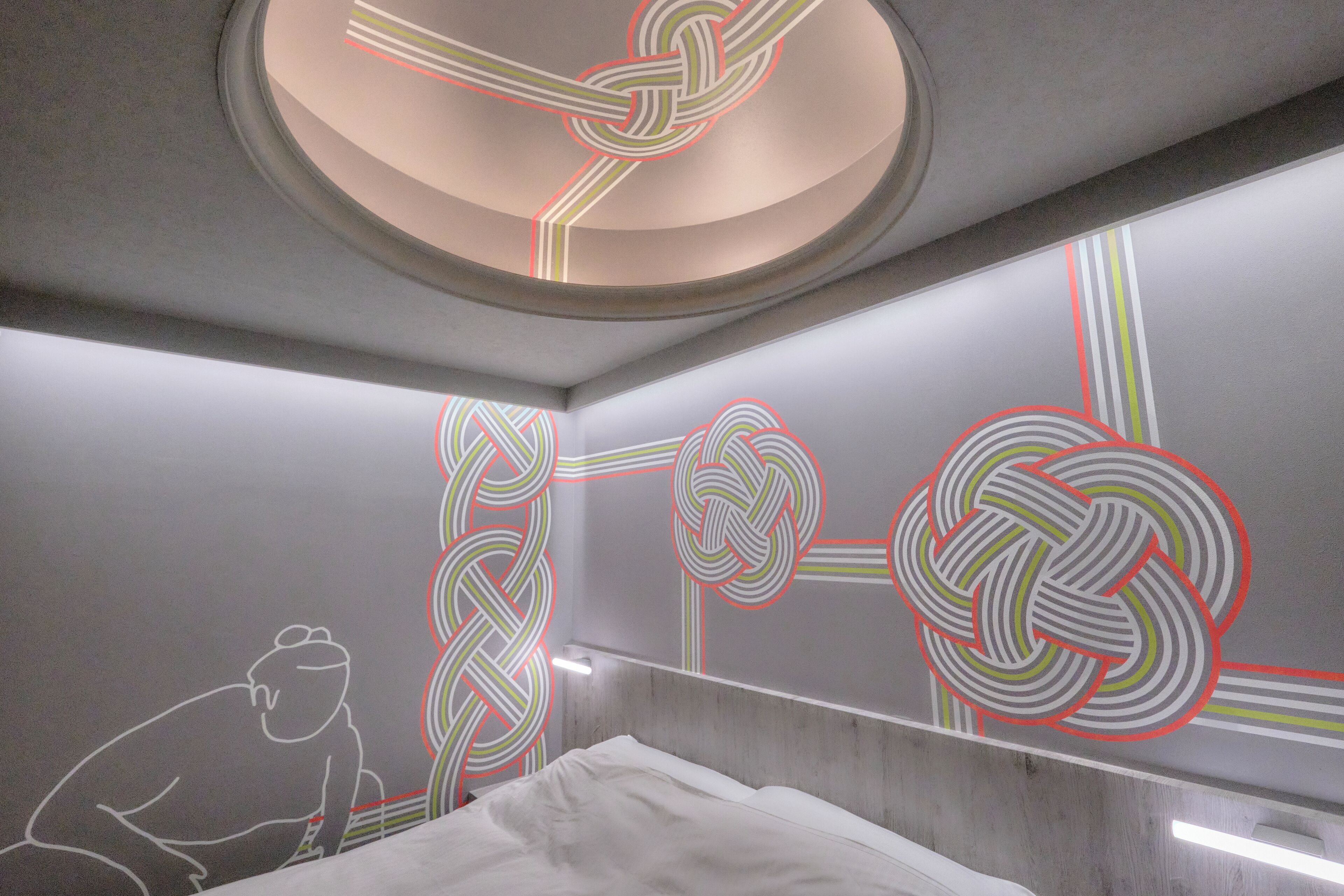 In-room safe, free WiFi