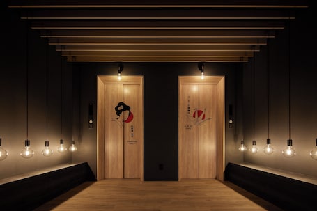エレベーター. HOTEL HOQA 花色の湯