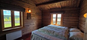 Comfort tweepersoonskamer, uitzicht op bergen | Beddengoed