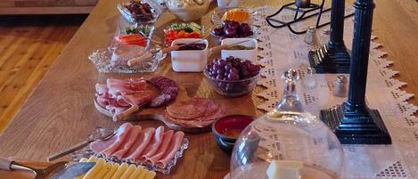Frukostbuffé varje dag (NOK 179 per person)