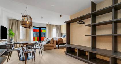 Strand Hotel Apartments