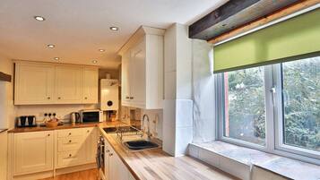 Stovetop, coffee/tea maker