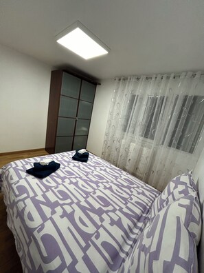 2 bedrooms, iron/ironing board, travel crib, free WiFi