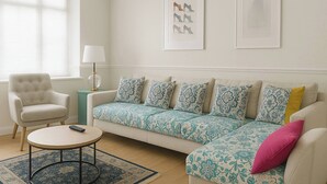 House, 3 Bedrooms | Living room | Flat-screen TV, books - House in Brighton & Hove With Parking (Brighton)