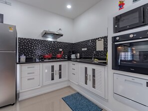 Microwave, oven, stovetop, dishwasher