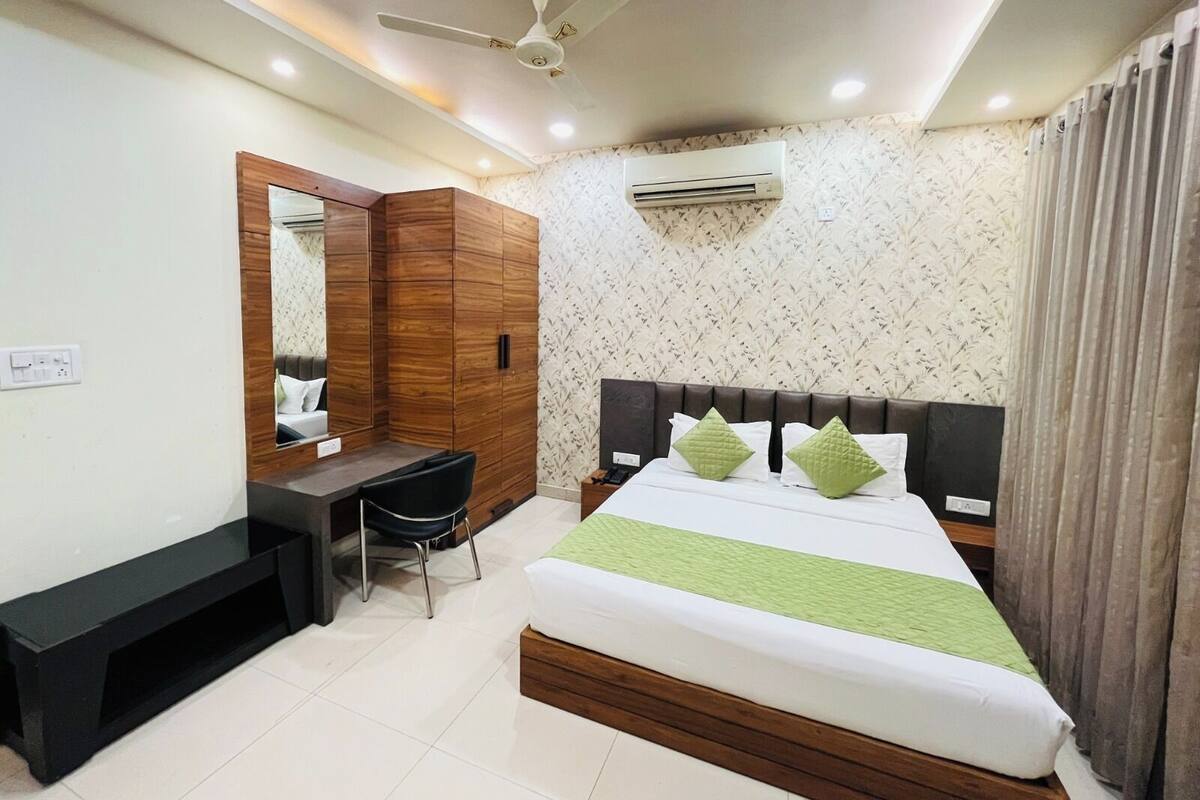 Superior Room | Desk, free WiFi