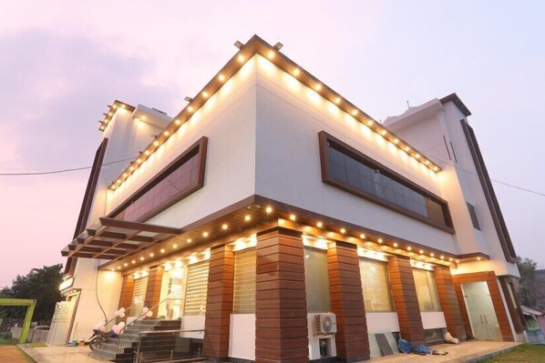 Exterior - Hotel Ashiyana Residency (Lucknow)