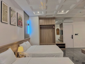 Deluxe Double Room, Ocean View | In-room safe, desk, laptop workspace, soundproofing