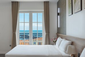 Deluxe-Vierbettzimmer, Balkon, Strandblick