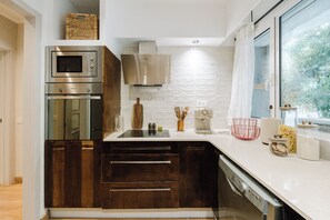 Private kitchen - NEW: Refurbished Modern Apartment (Barcelona)