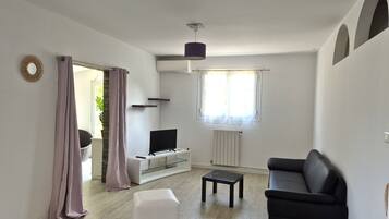 Apartment, Kitchenette (Le nid des agrumes) | Living area