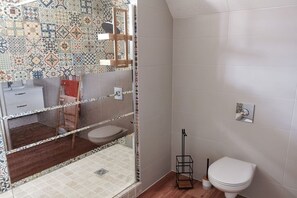 Hair dryer, towels, toilet paper
