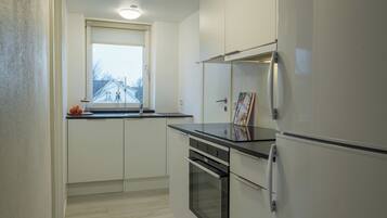 Tủ lạnh, lò vi sóng, lò nướng, bếp nấu