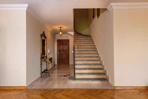 Lascaic 3bdrm at Ard El-Golf