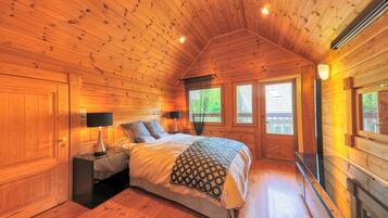 Biệt thự, hiên, quang cảnh vườn | Truy cập Internet không dây miễn phí