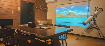 5 minutes by car from Yubatake! Luxurious stay in Kusatsu with a spectacular bath and sauna with free-flowing hot-spring water from the Kusatsu Onsen hot spring and unlimited movies!