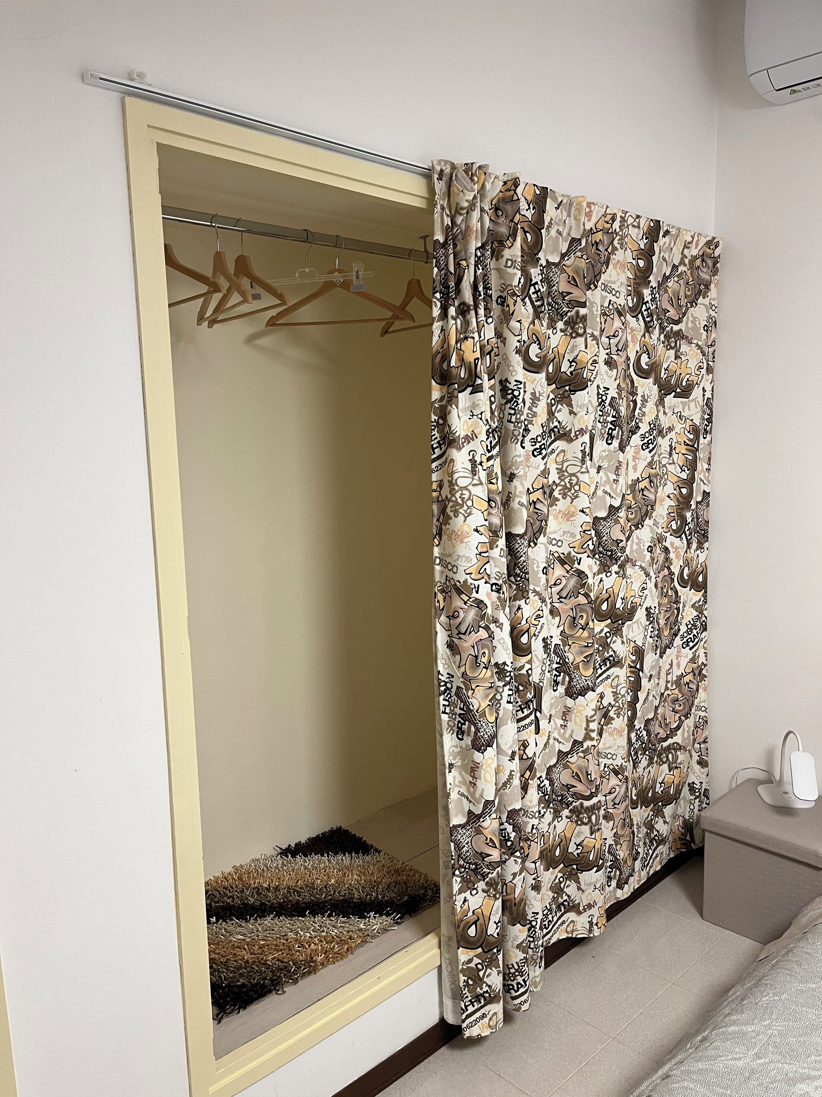 1 chambre, fer et planche à repasser, Wi-Fi, draps fournis