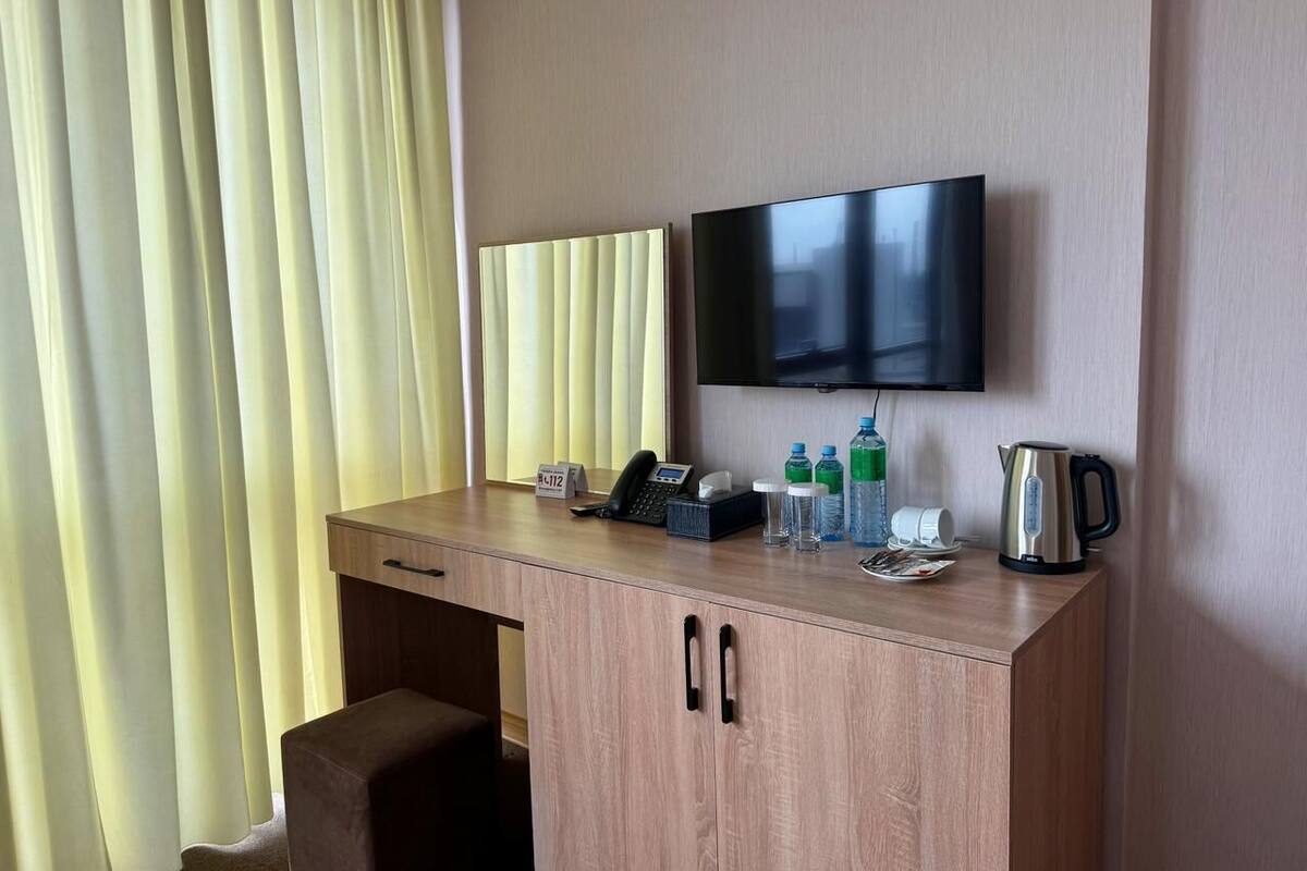 Standard Twin Room, Non Smoking, City View | Desk, soundproofing, iron/ironing board, free WiFi