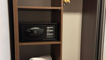 Deluxe Double Room, City View