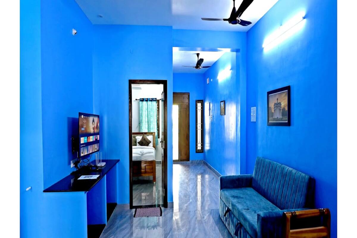 Deluxe Apartment | Egyptian cotton sheets, premium bedding, free WiFi
