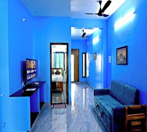 Deluxe Apartment | Egyptian cotton sheets, premium bedding, free WiFi - Golden Home Stay (Puducherry)