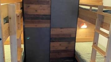 1 多间卧室、WiFi、床单、轮椅无障碍