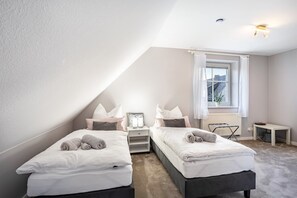 2 Schlafzimmer, Bügeleisen/Bügelbrett, WLAN, Bettwäsche