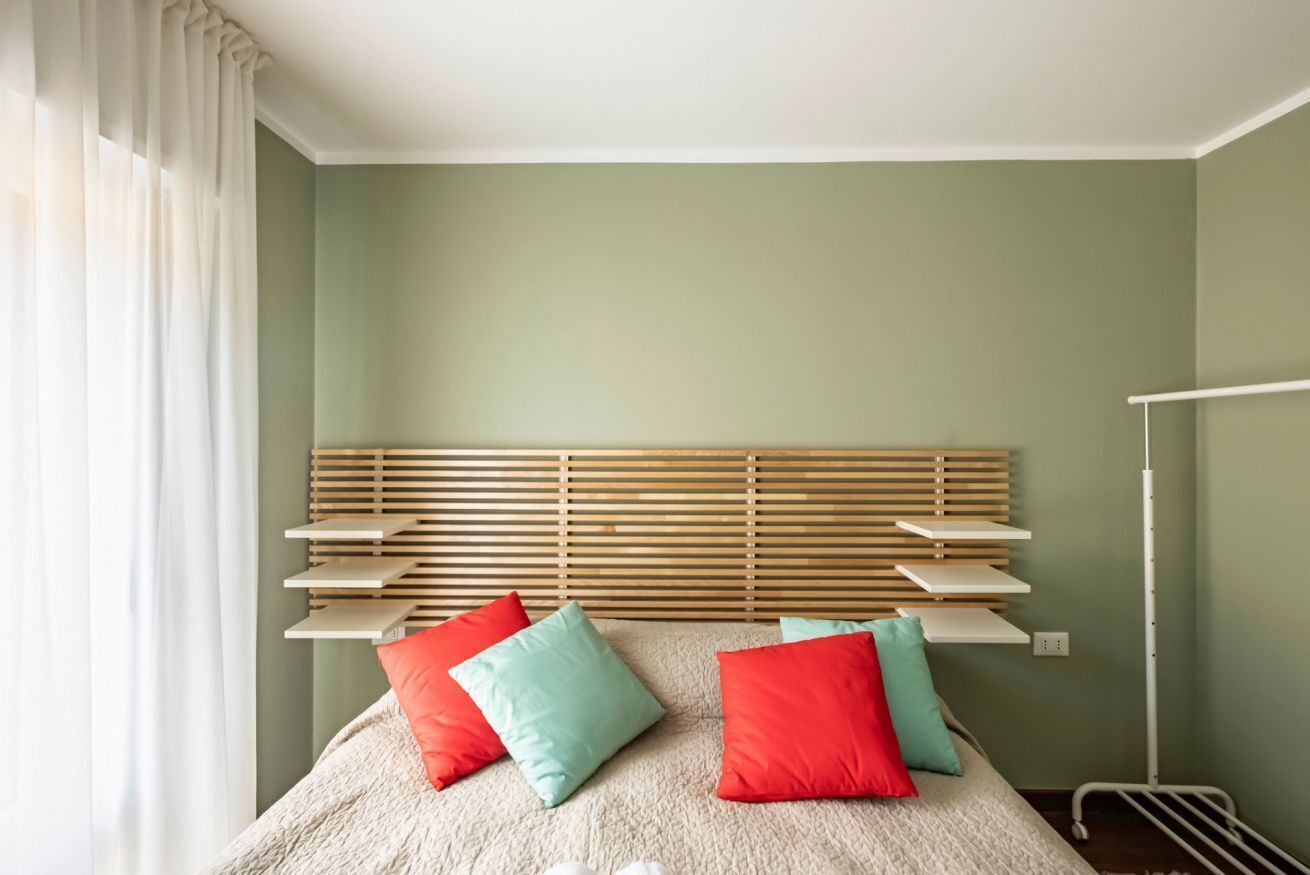 2 bedrooms, iron/ironing board