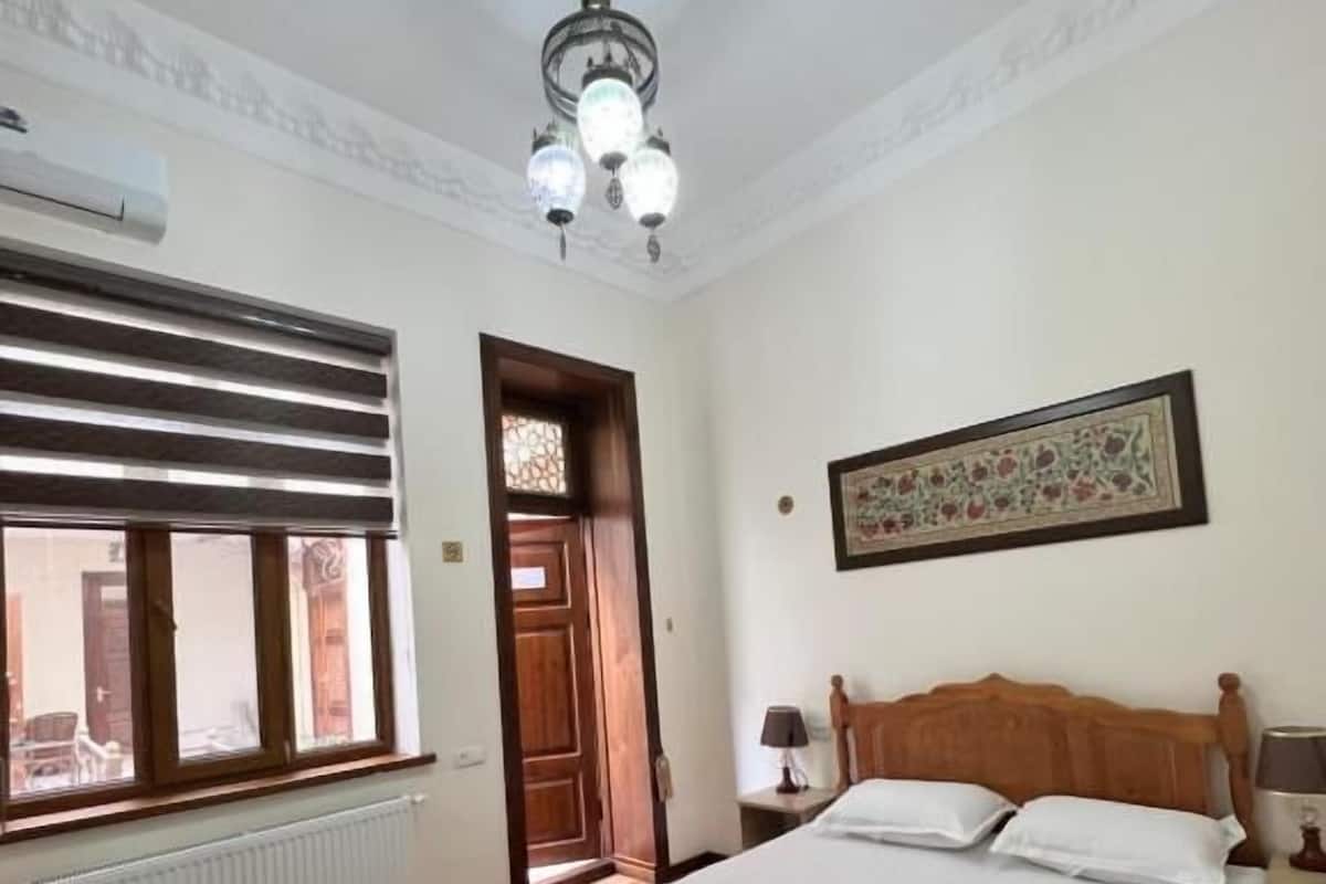 Double Room | Free WiFi
