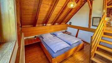 3 bedrooms, WiFi, bed sheets