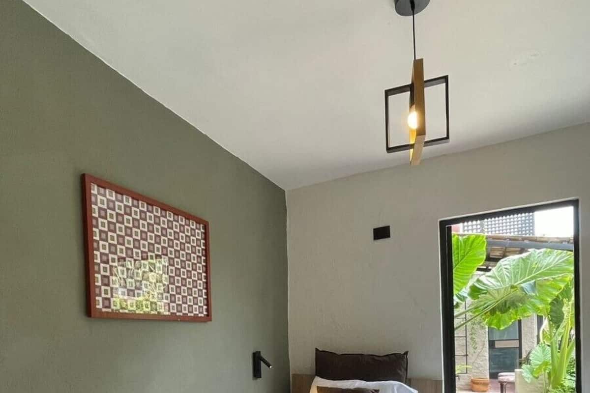 Basic Room, 2 Single Beds | Premium bedding, down duvets, Tempur-Pedic beds, in-room safe