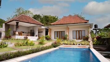 Alberca al aire libre