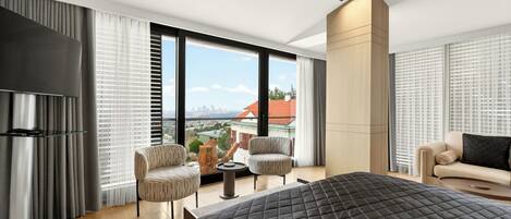 Junior Room, Sea View | Egyptian cotton sheets, premium bedding, minibar, in-room safe