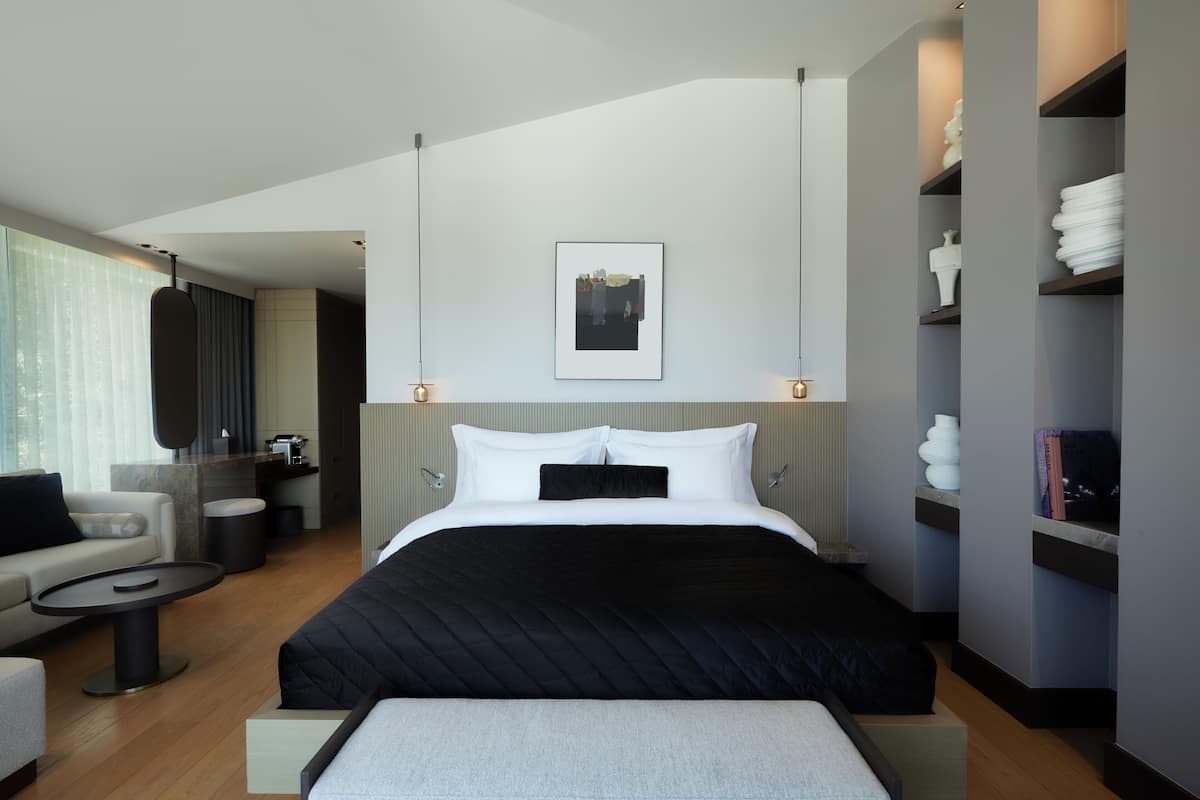 Premier Double Room, Sea View | In-room safe, laptop workspace, blackout drapes, soundproofing