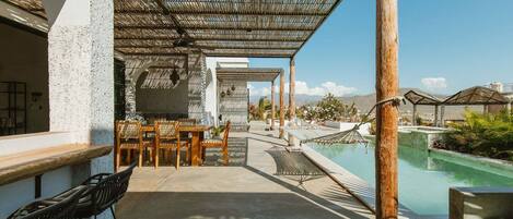 Ulkouima-allas, lämmitetty uima-allas