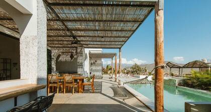 Panoramic Oceanview Oasis with Pool, Jacuzzi & Casita– Minutes to Cerritos Beach