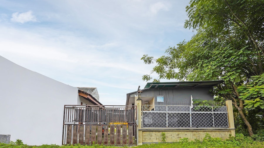 SPOT ON 92475 Rc Homestay Syariah