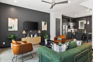 Smart TV, books