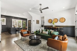 スマートテレビ、書庫