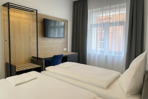 Daunenbettdecken, Schreibtisch, kostenloses WLAN, Bettwäsche