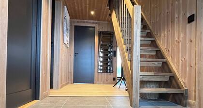 Cabin at ski Resort, Cross Country, hot tub