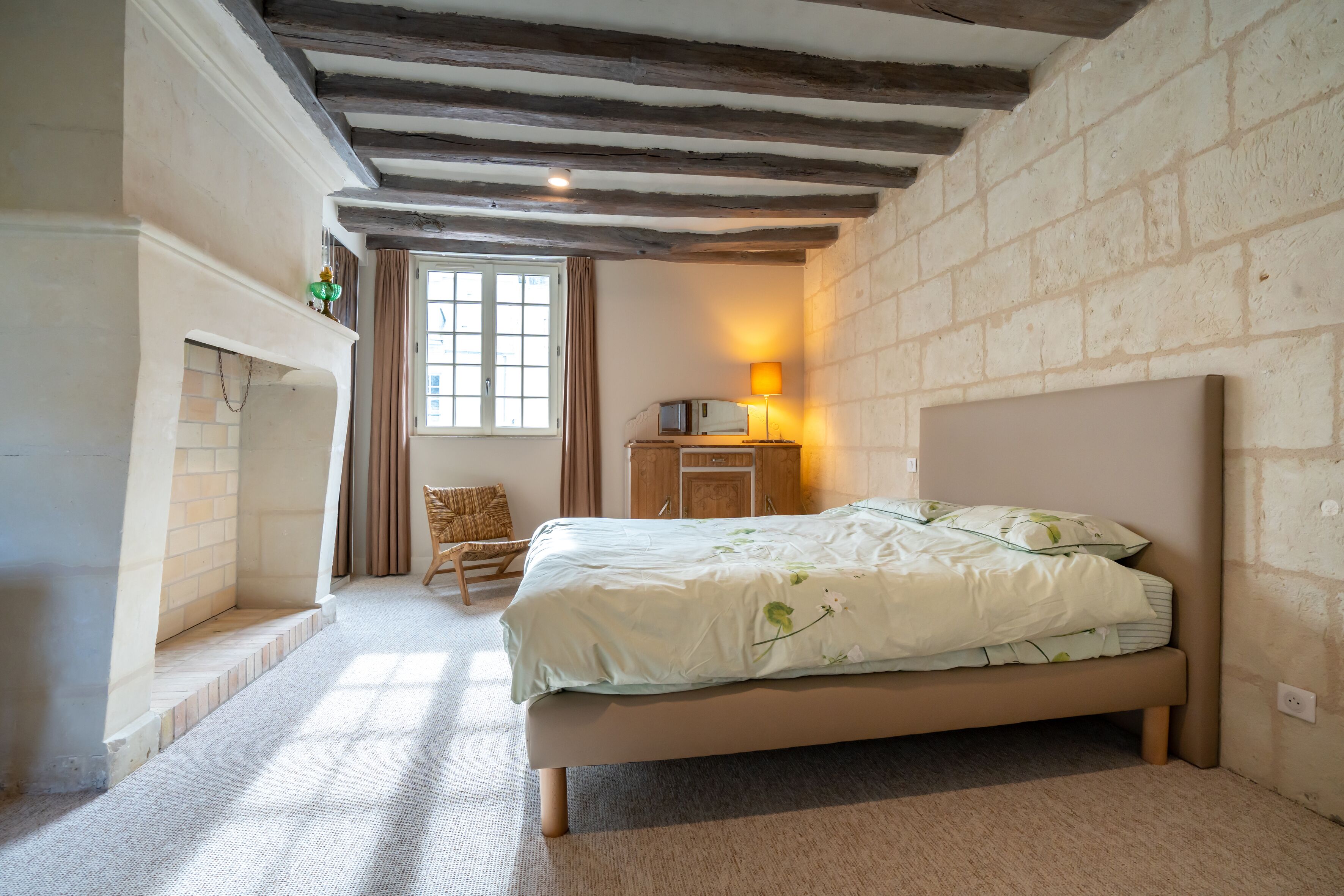 3 chambres, fer et planche à repasser, Wi-Fi, draps fournis