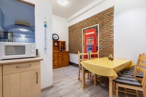 Dining - Apartment 'Leuchtturm' (Ahrenviölfeld)